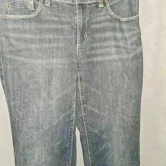 Chico's Platinum Womans Jeans Size 00 Regular - Picture 3 of 14